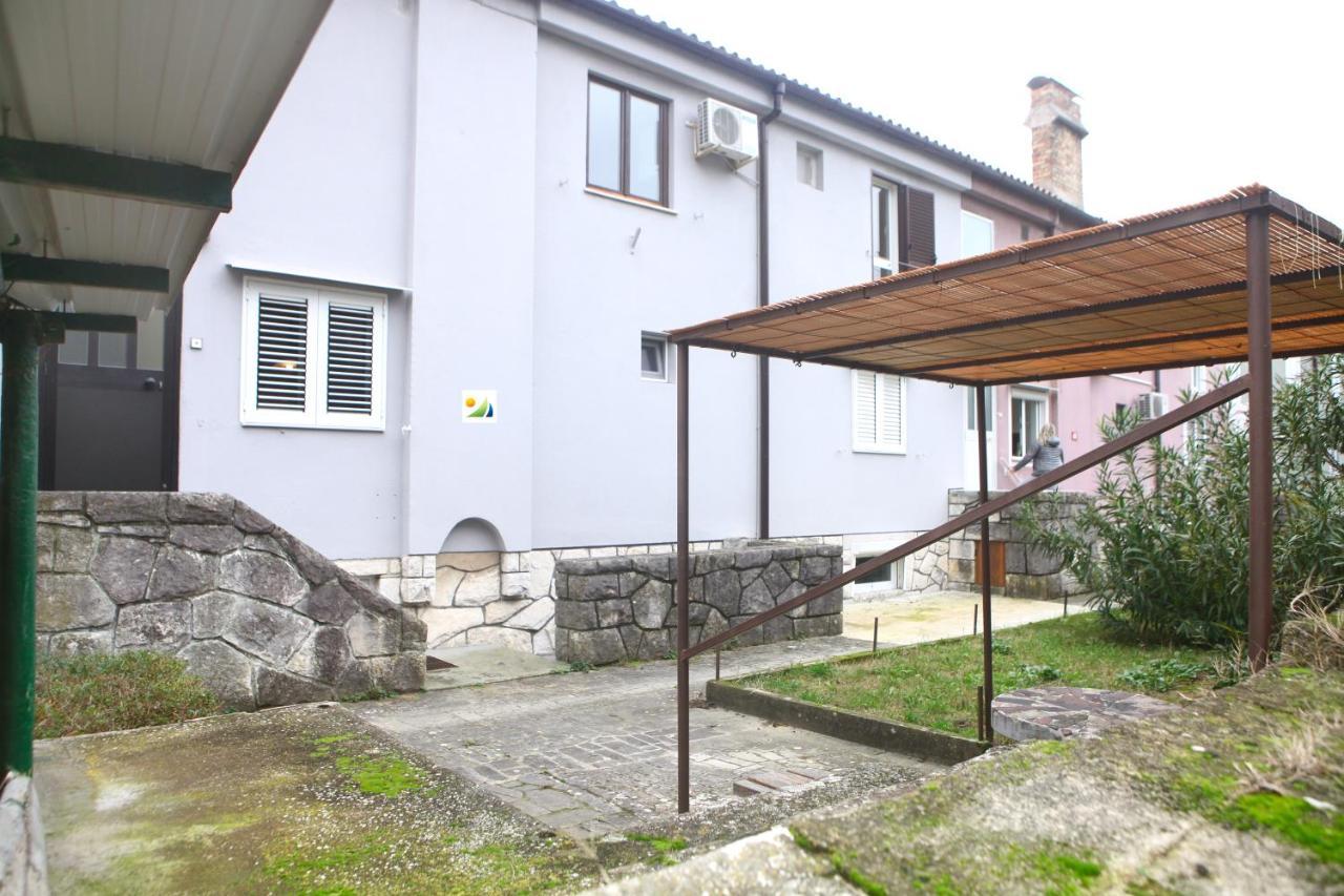 Warm And Comfy Piran Apartment With Parking! Exterior photo