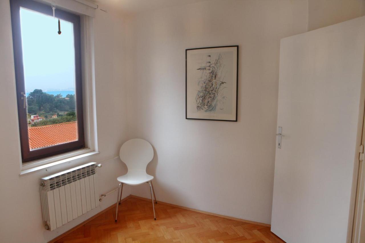 Warm And Comfy Piran Apartment With Parking! Exterior photo